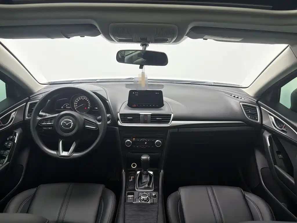 Mazda 3 Angkesela 2018 — фото 15