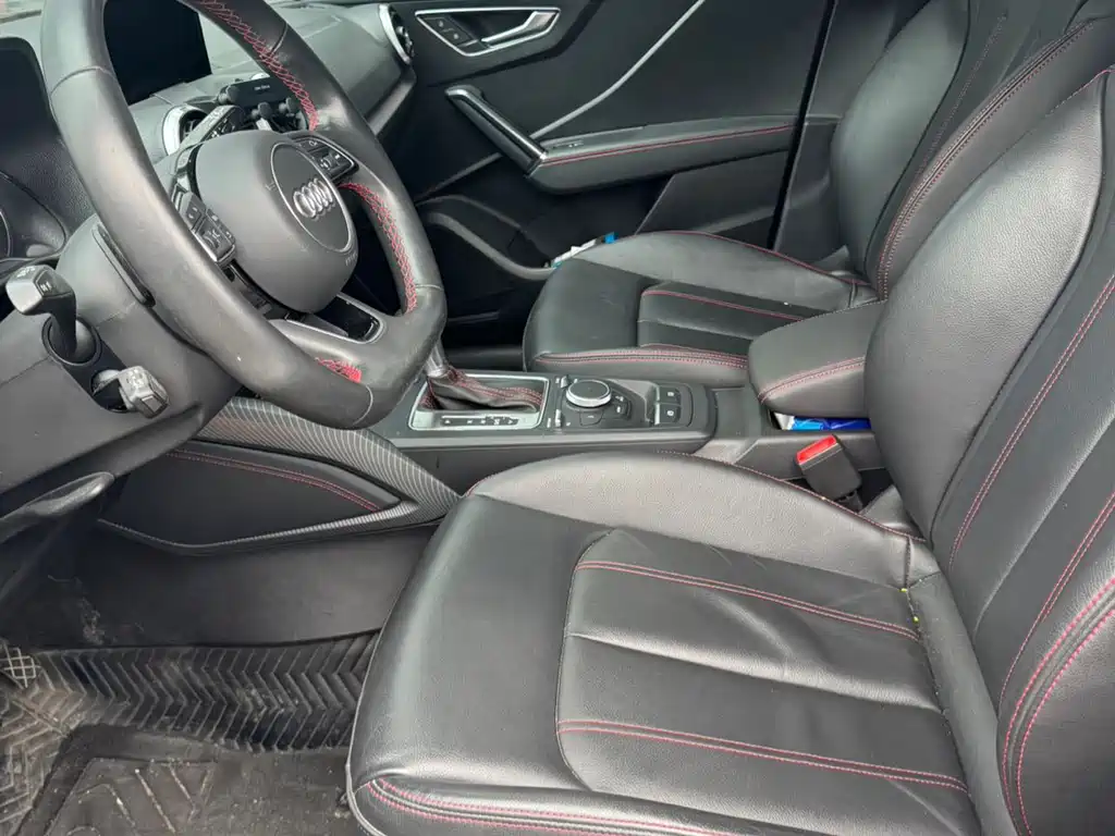 Audi Q2L 2022