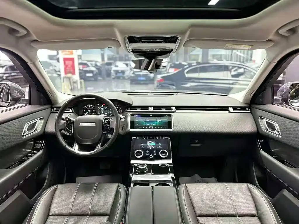 Land Rover Velar 2019 — фото 7