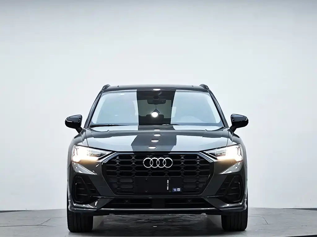 Audi Q3 2023 — фото 2