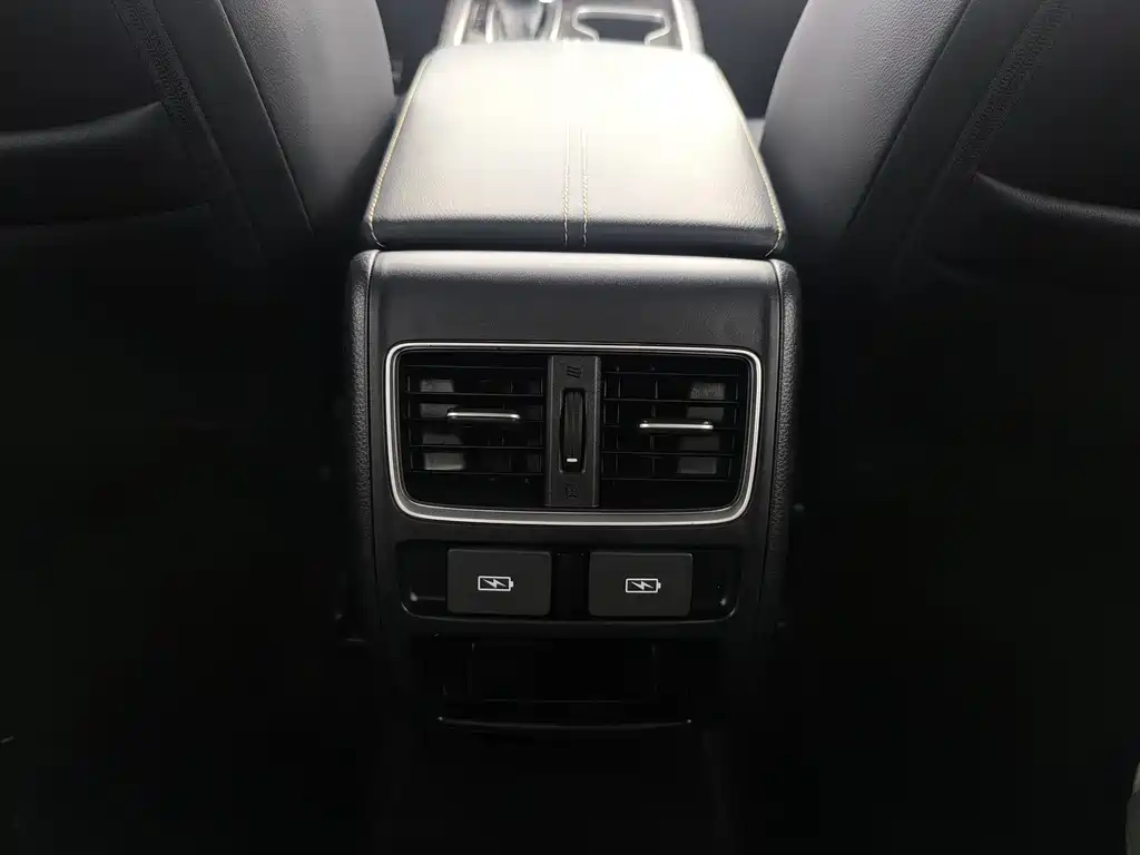 Honda Accord 2022 — фото 17