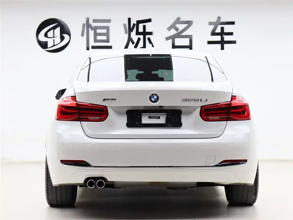 BMW 3 Series 2016 — фото 25