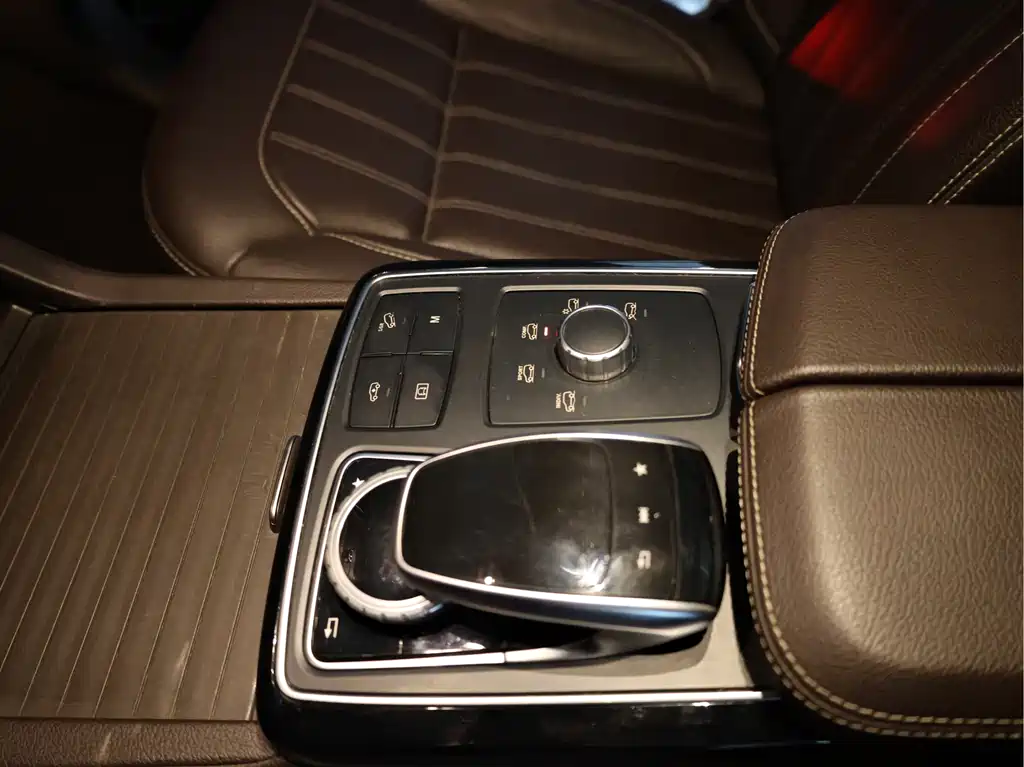 Mercedes-Benz GLS 2019 — фото 19