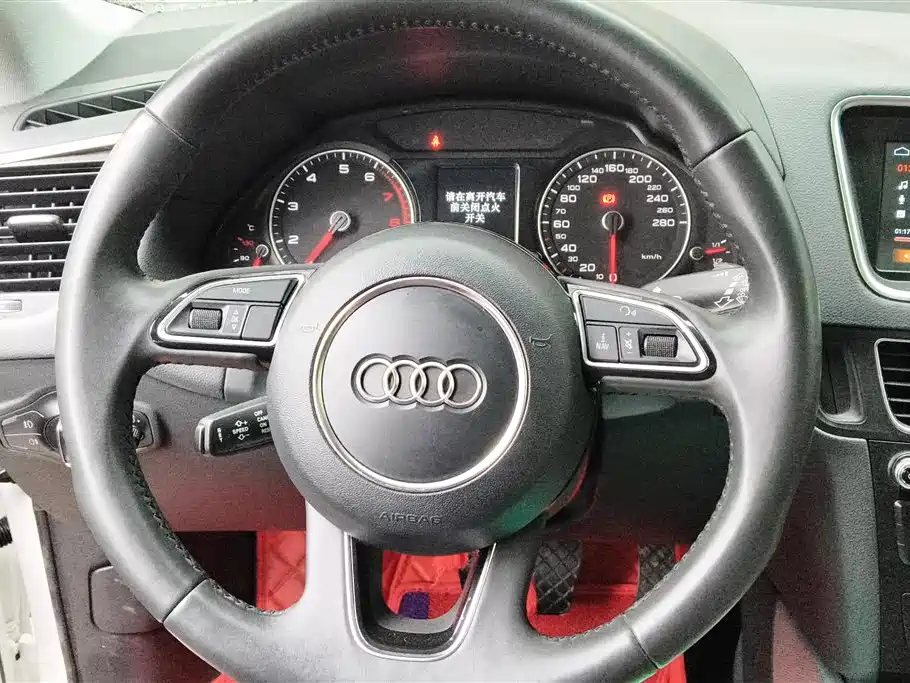 Audi Q5 2018 — фото 15
