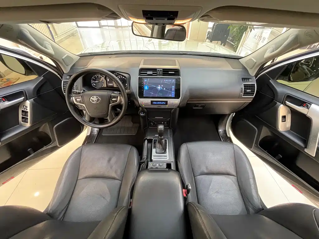Toyota Prado 2019 — фото 18