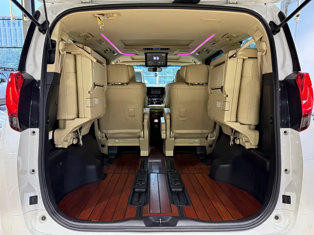 Toyota Alphard 2016 — фото 15