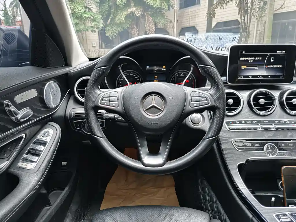 Mercedes-Benz C-Class 2018 — фото 12