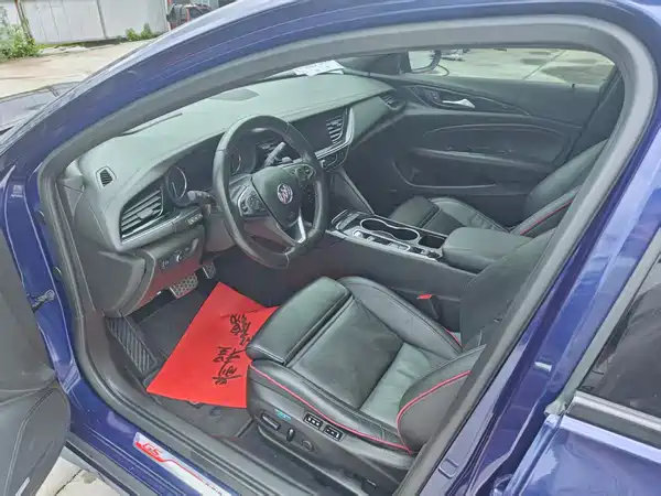 Buick Regal 2021