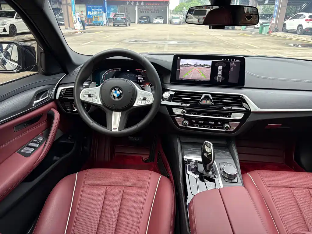 BMW 5 Series 2023
