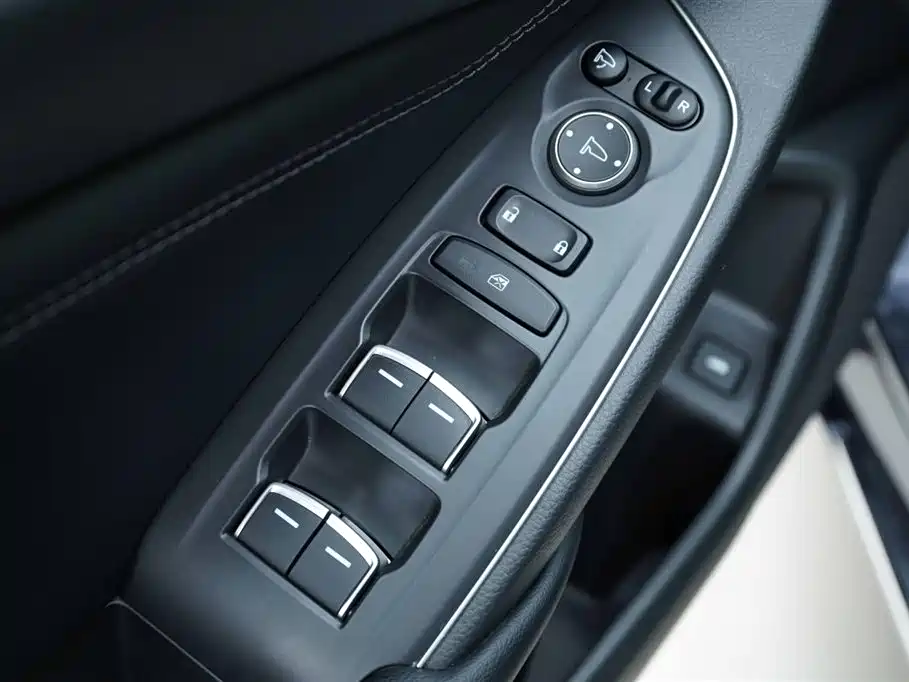 Honda Accord 2022 — фото 11