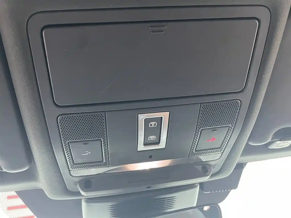 Land Rover Discovery Sport 2021 — фото 21