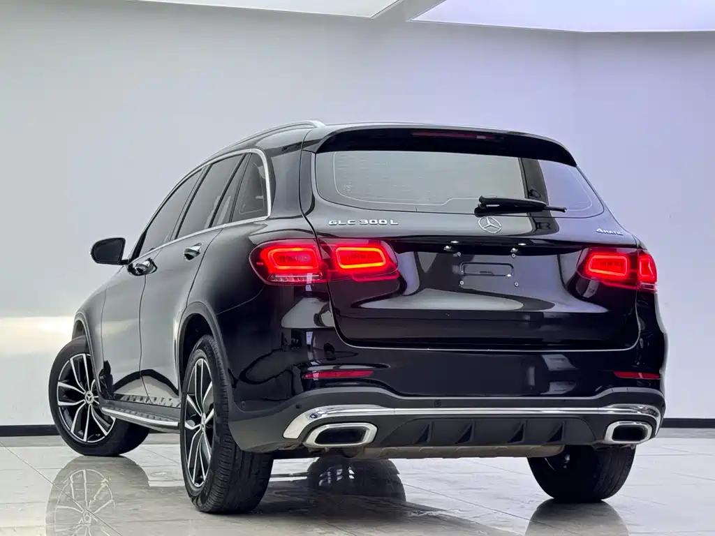 Mercedes-Benz GLC 2021 — фото 13