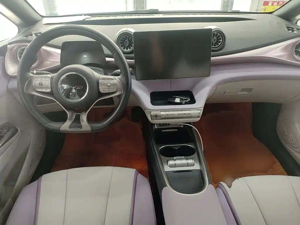 BYD Dolphin 2023 — фото 10