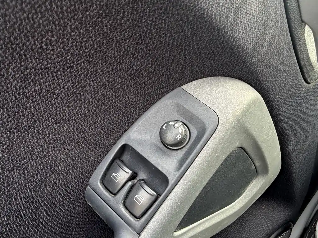 smart Fortwo 2012 — фото 13