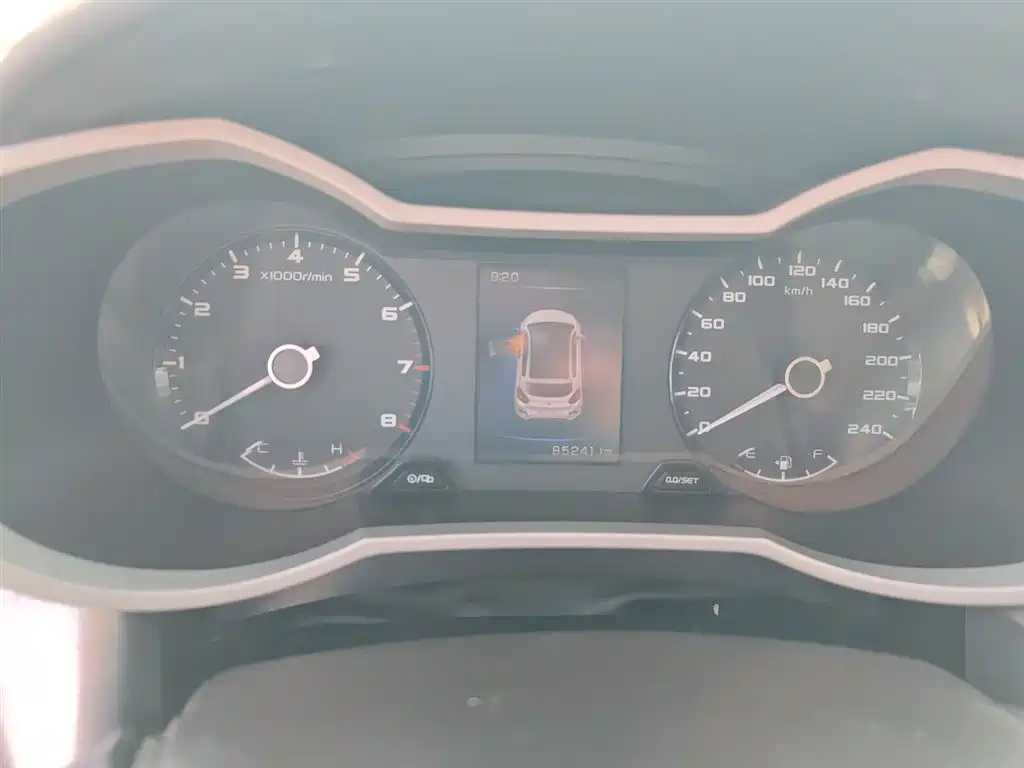 Geely Emgrand GS 2019 — фото 11