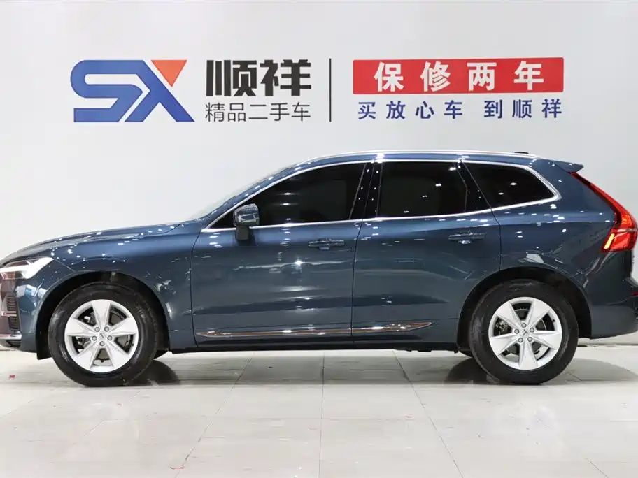 Volvo XC60 2022 — фото 6