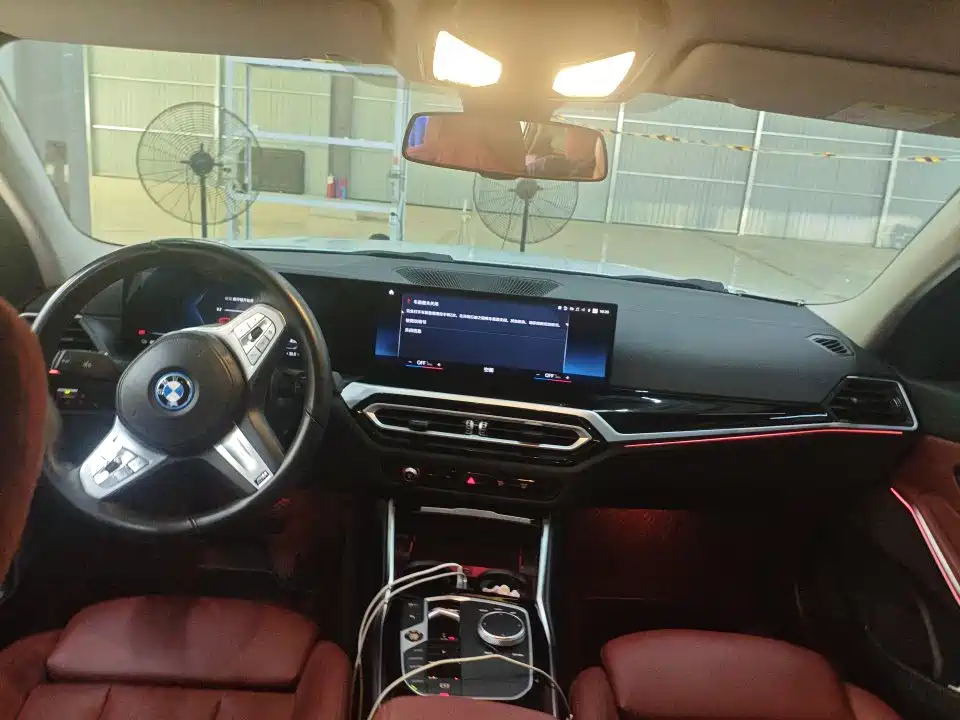 BMW i3 2023