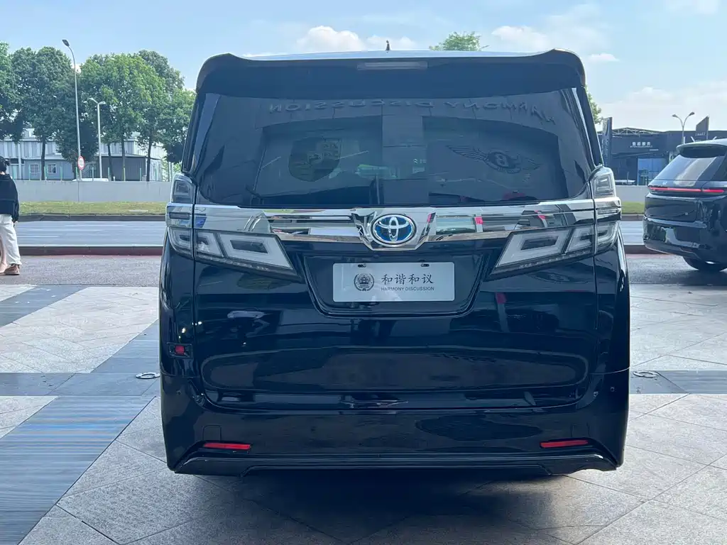 Toyota Vellfire 2020 — фото 14
