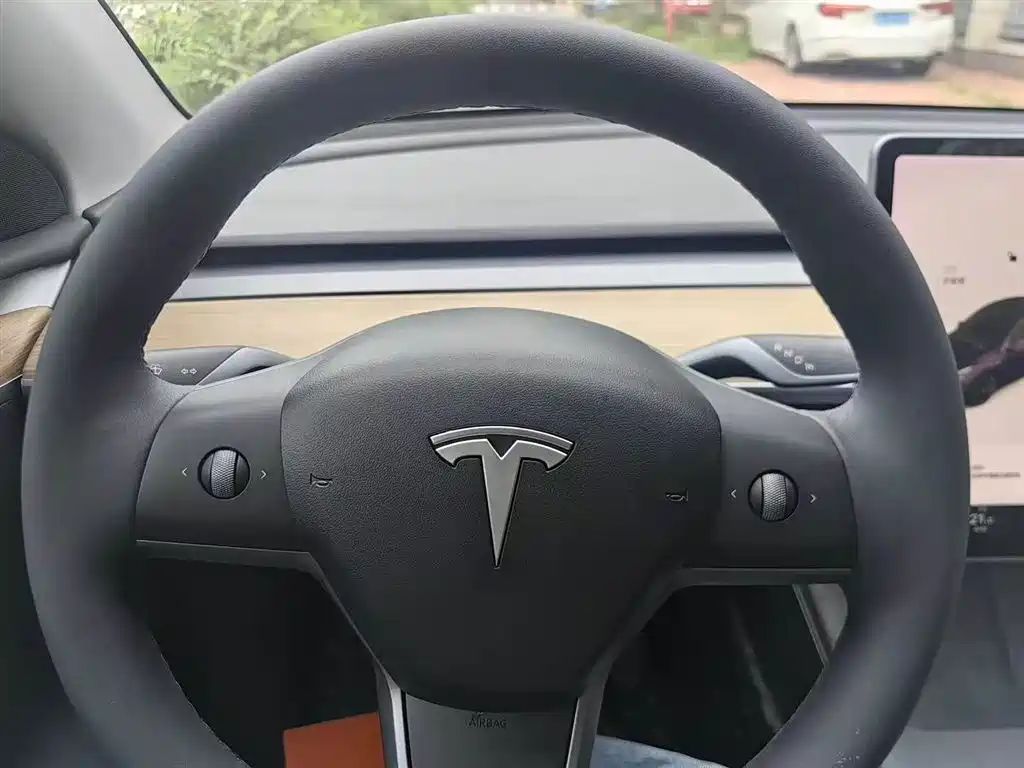 Tesla Model Y 2021 — фото 5