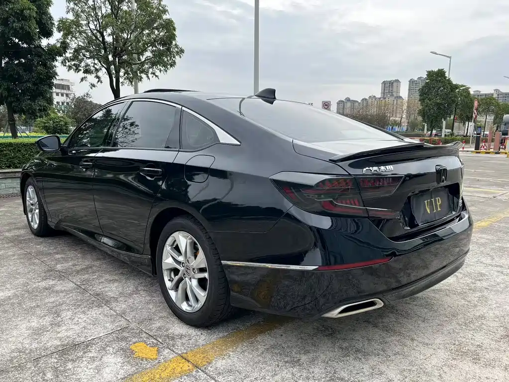 Honda Accord 2020 — фото 6