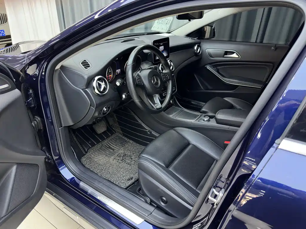 Mercedes-Benz GLA 2018 — фото 8