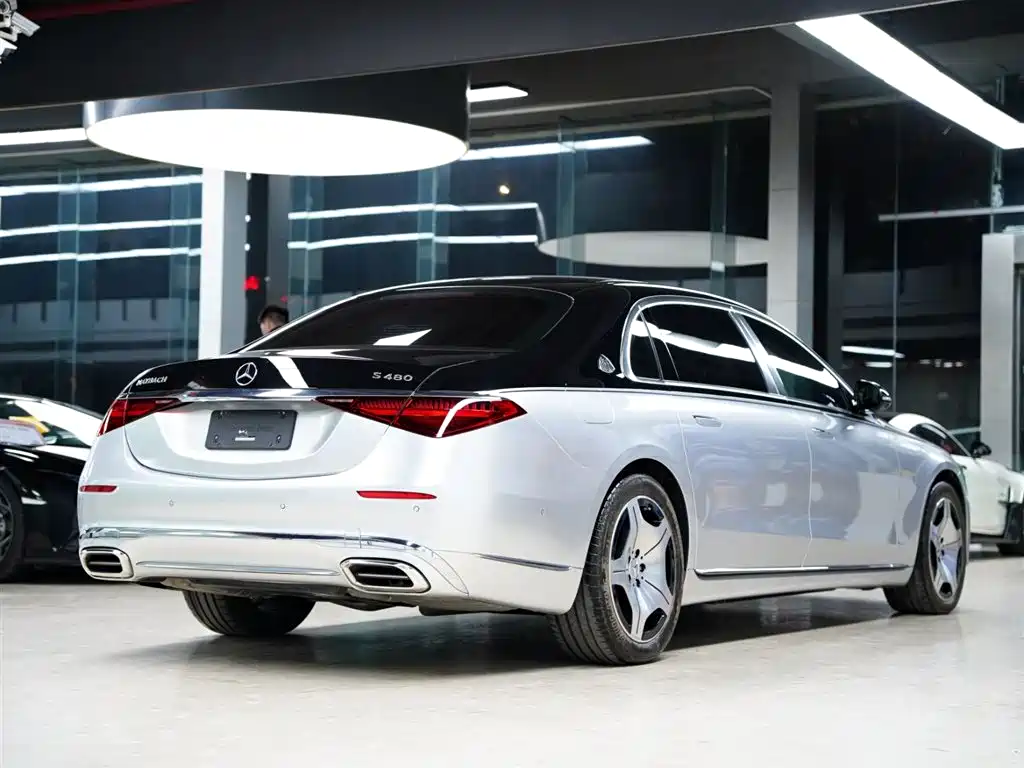 Mercedes-Benz S-Class 2025