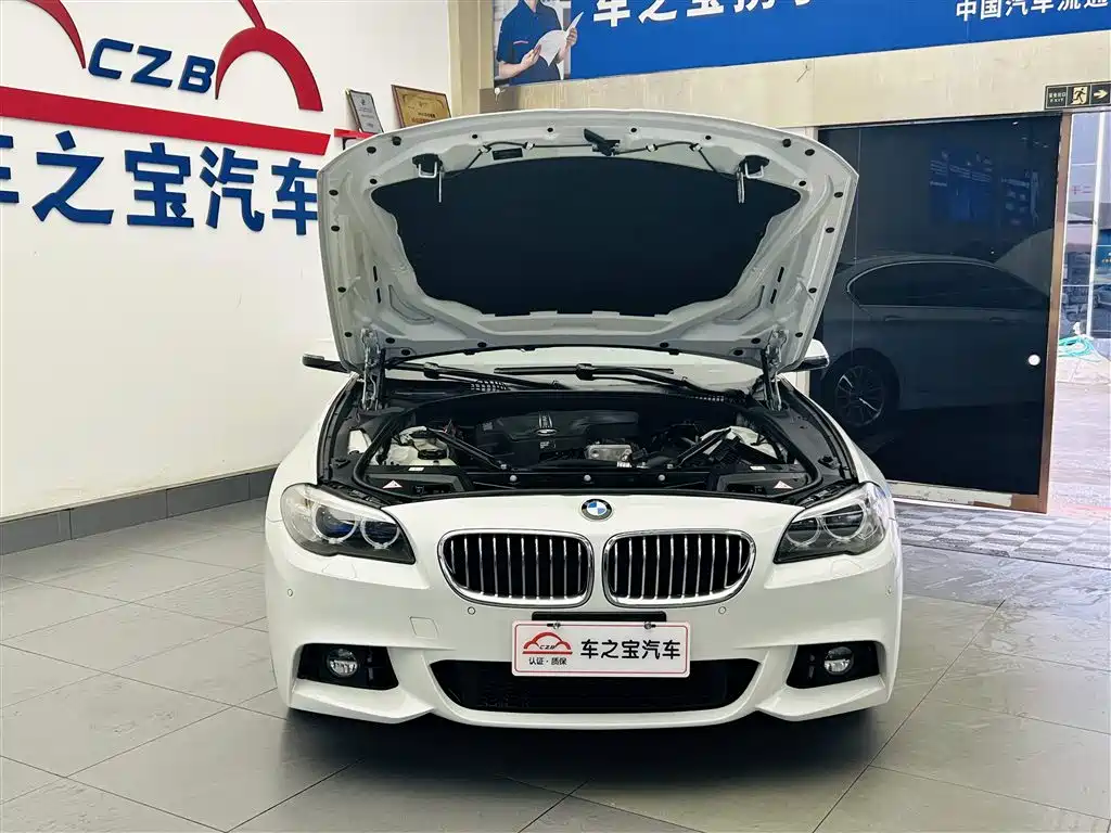 BMW 5 Series 2015 — фото 26