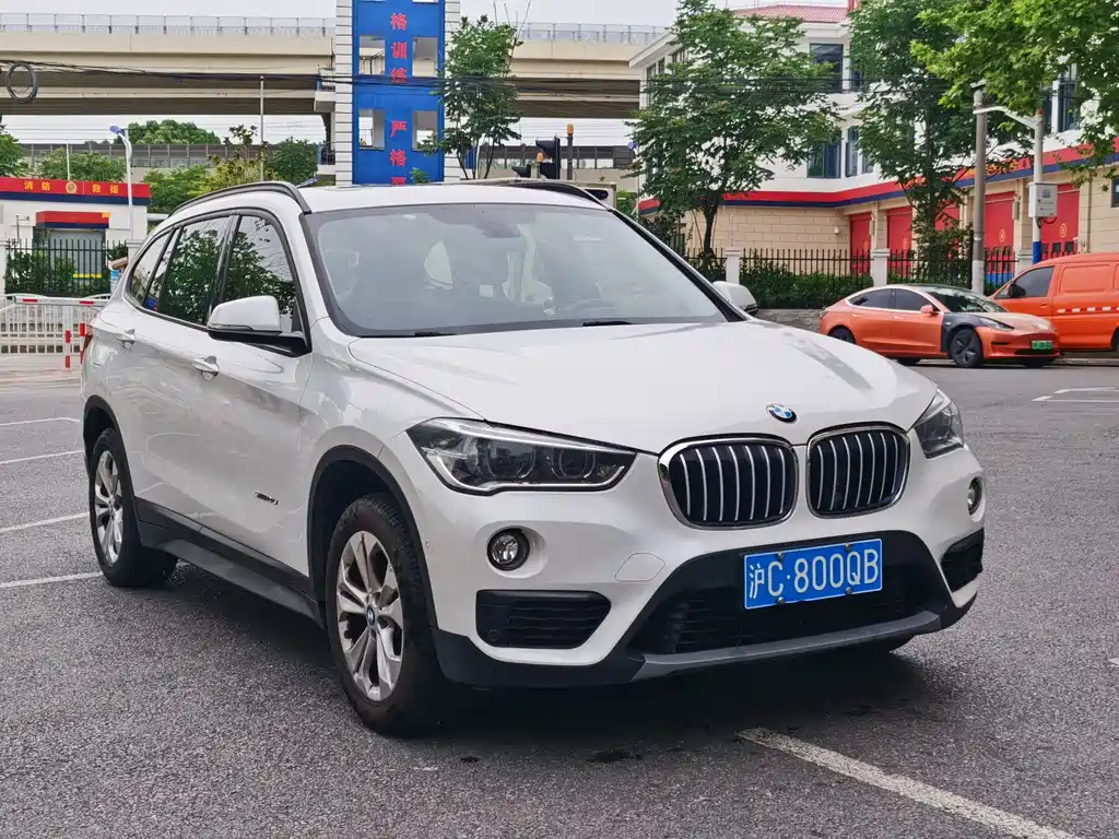 BMW X1 2017 — фото 3