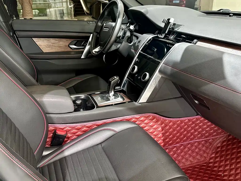 Land Rover Discovery Sport 2020 — фото 9