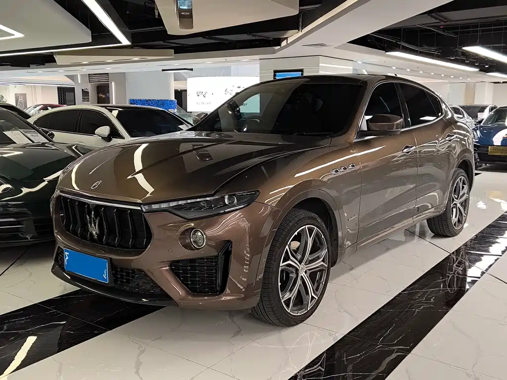 Maserati Levante 2020 — фото 1