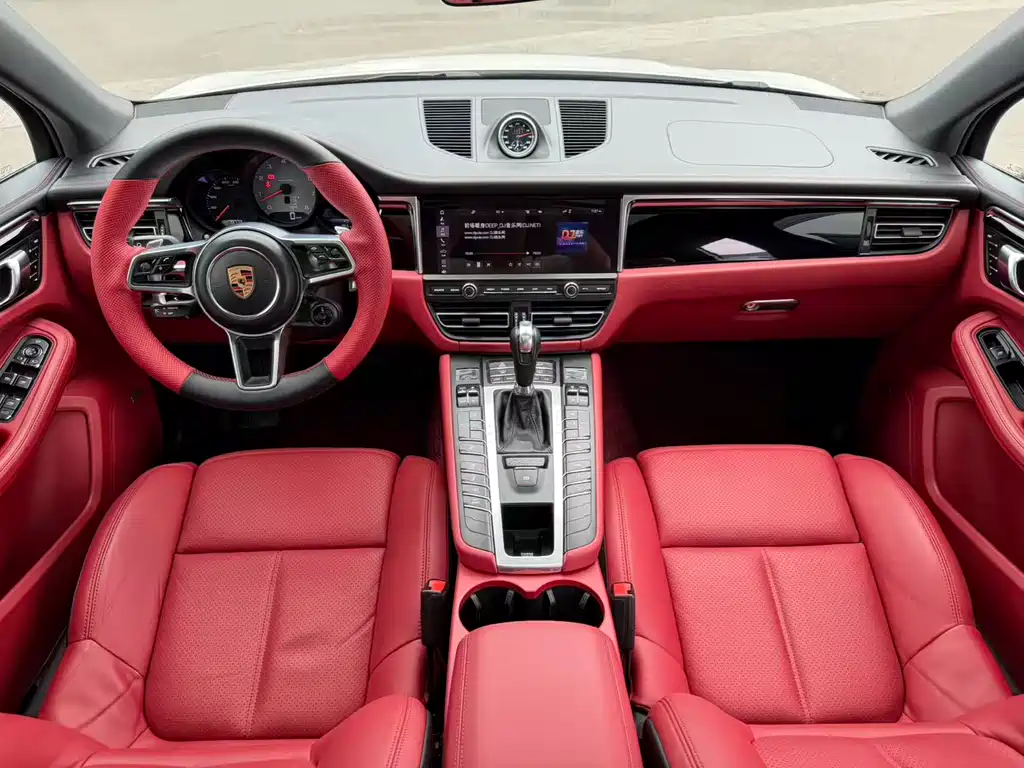 Porsche Macan 2020