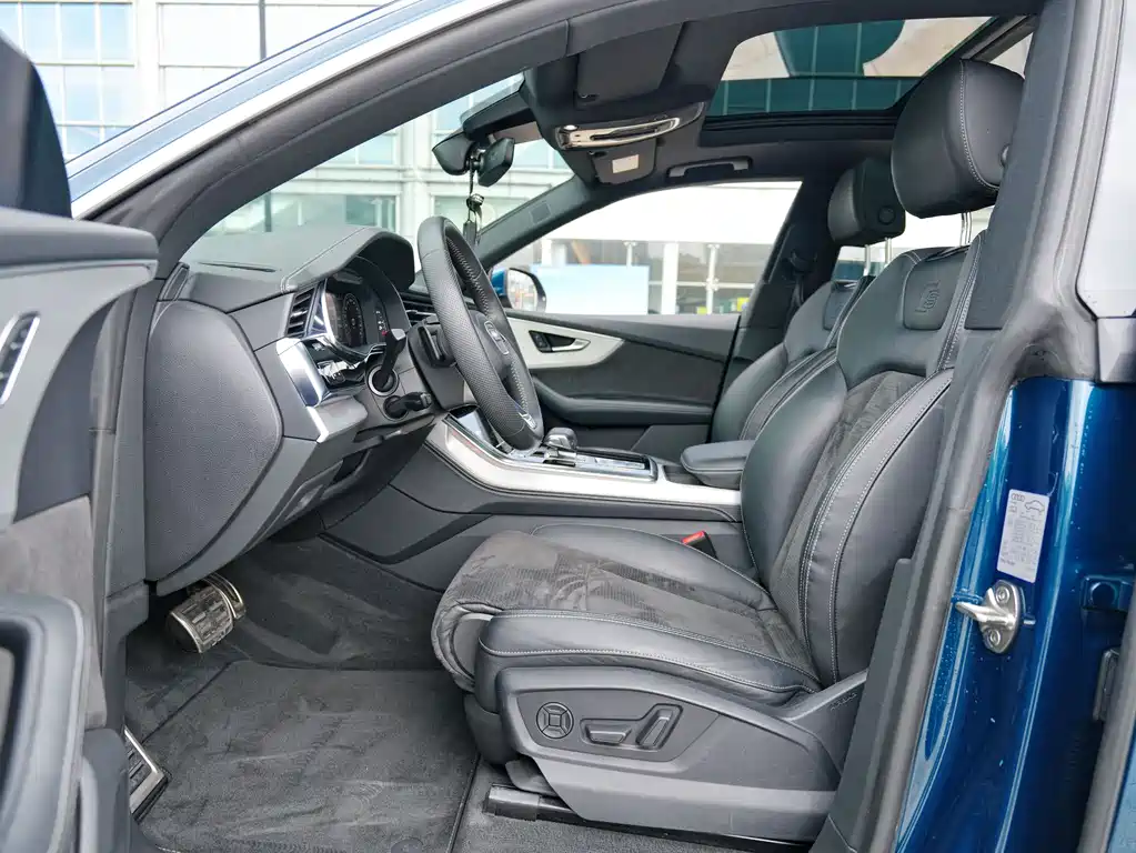 Audi Q8 2020