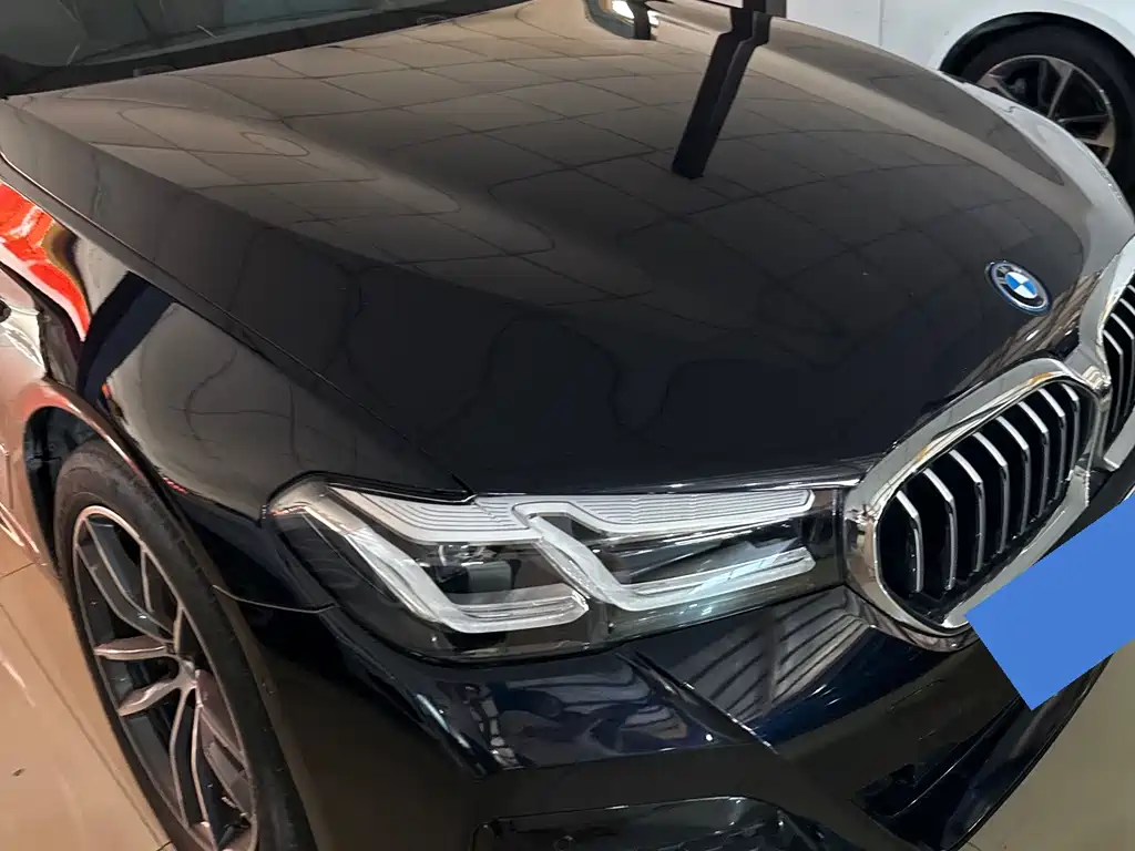 BMW 5 Series New Energy 2023 — фото 9