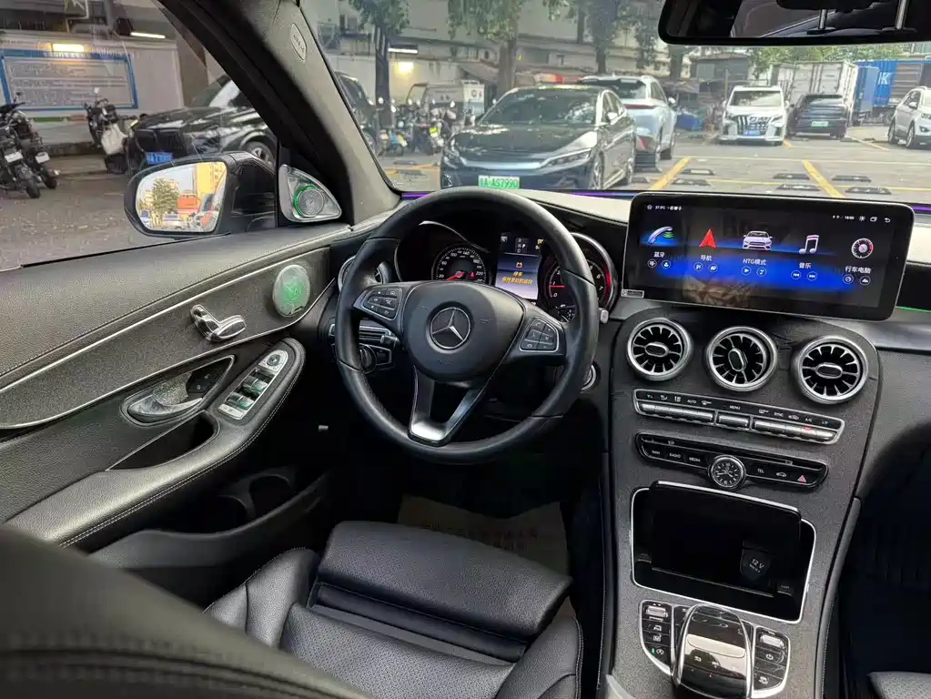 Mercedes-Benz GLC 2019 — фото 13