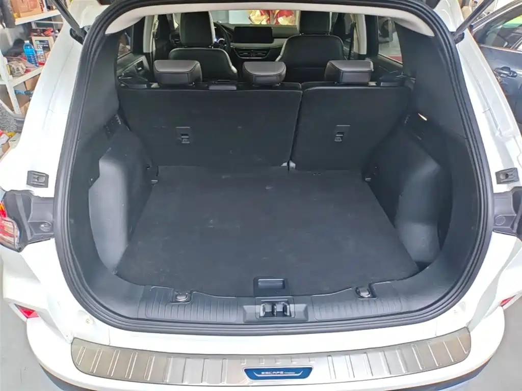 Ford Escape 2023 — фото 19
