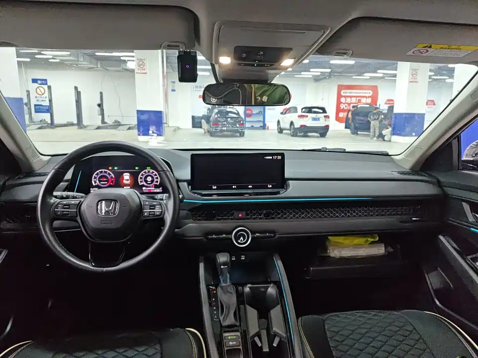 Honda Accord 2025