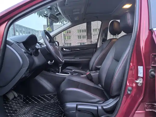 Nissan Tiida 2020
