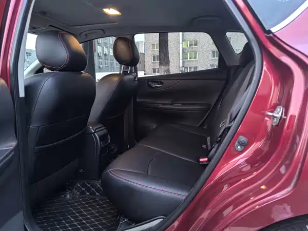 Nissan Tiida 2020