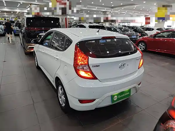 Hyundai Rui Yi 2016