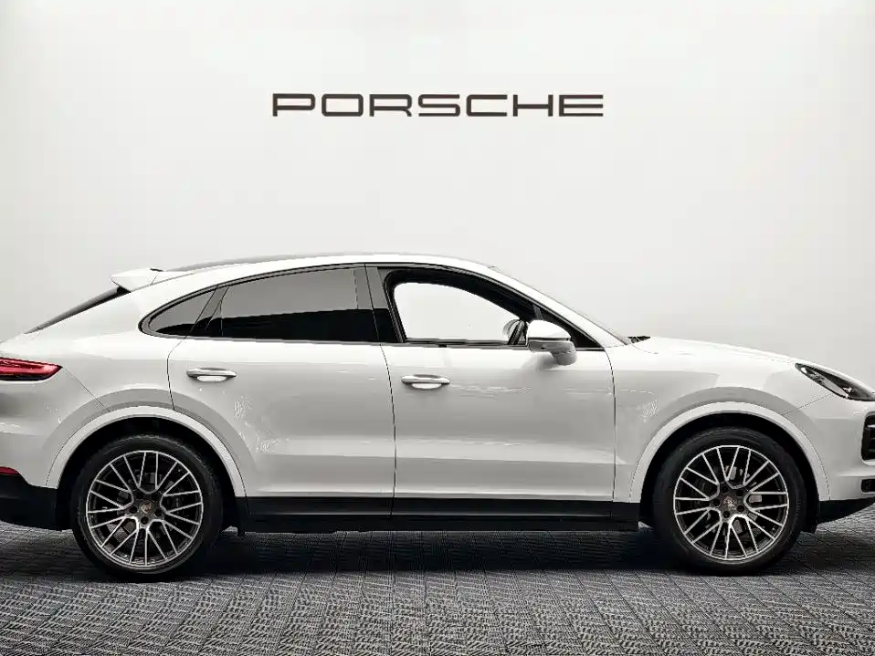 Porsche Cayenne 2023 — фото 6