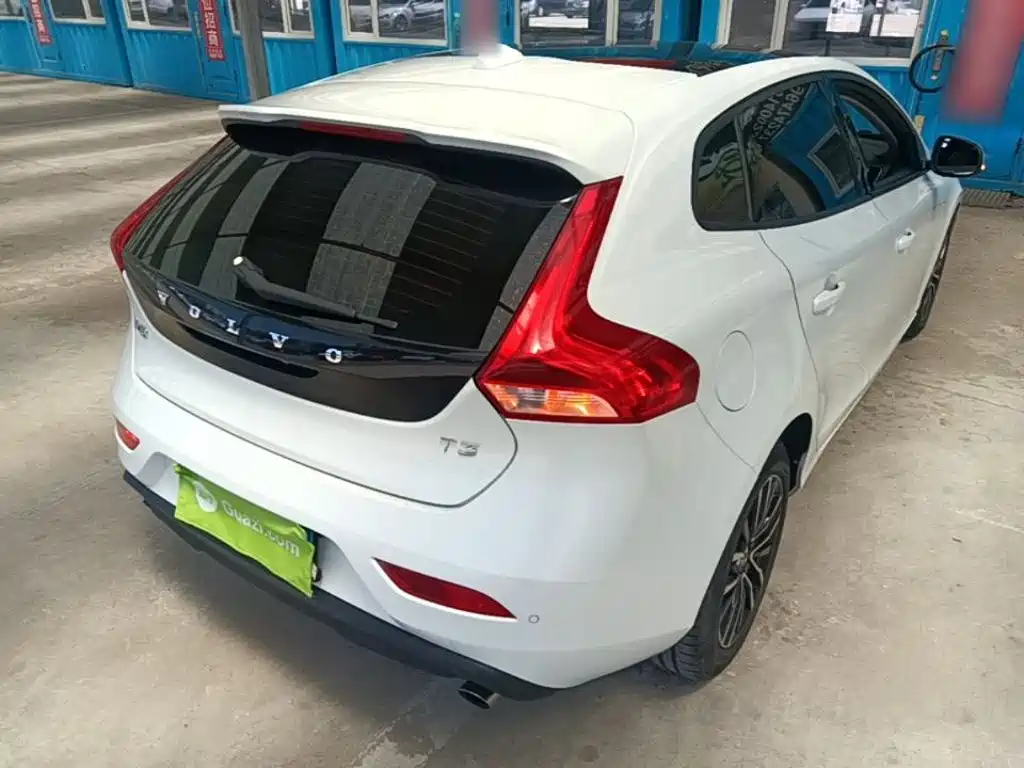 Volvo V40 2016