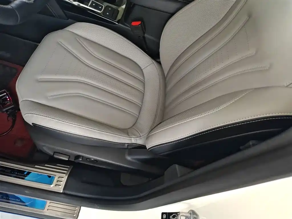 Ford Escape 2023 — фото 15