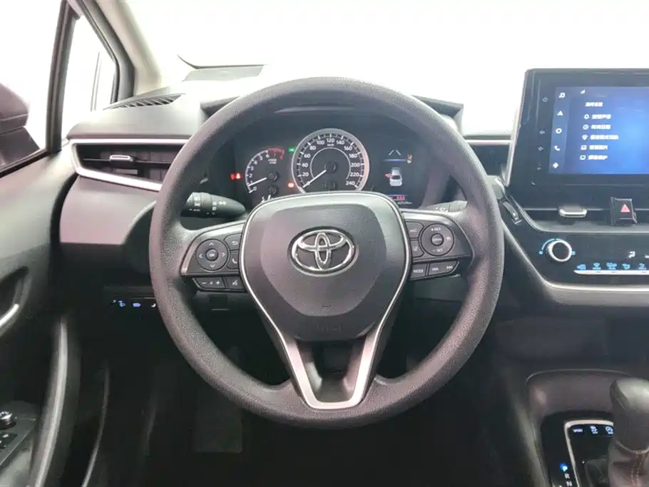 Toyota Corolla 2021 — фото 15