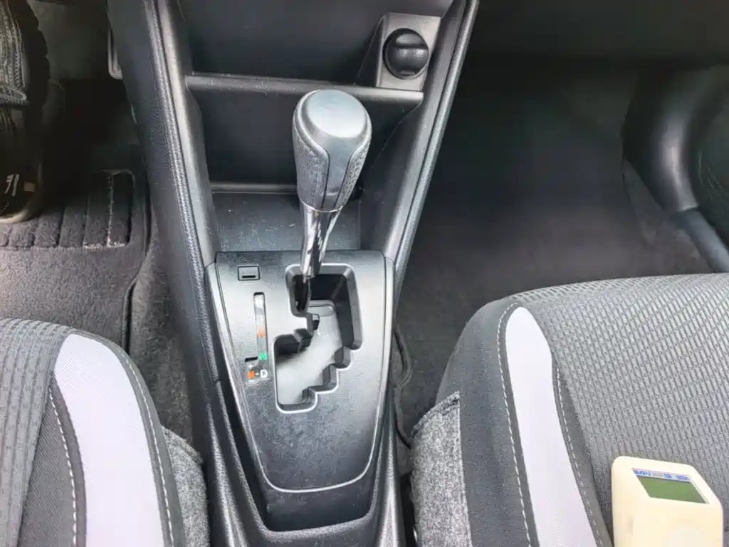 Toyota Yaris L 2022 — фото 14