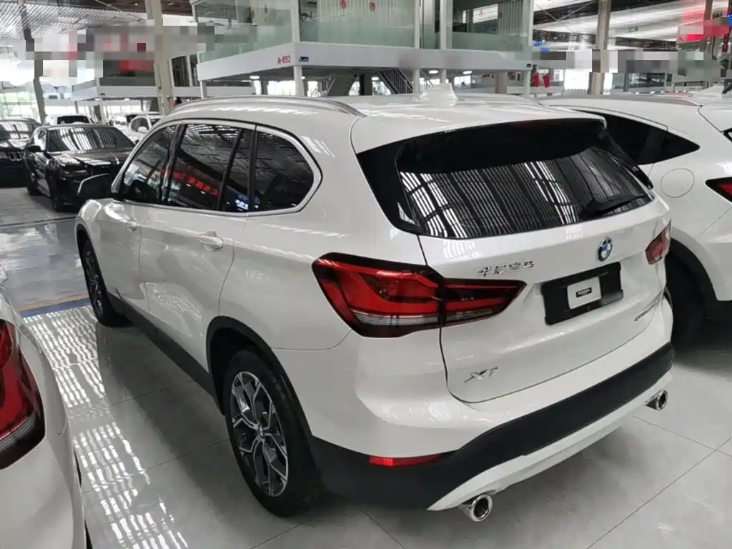 BMW X1 2022 — фото 5