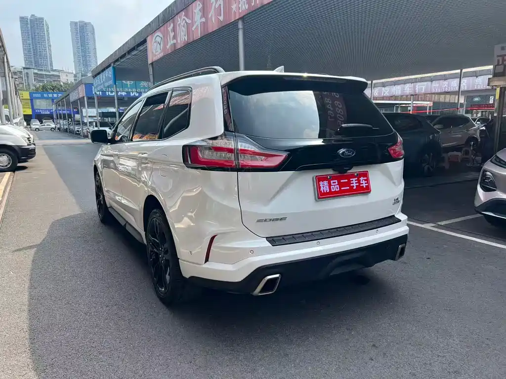 Ford Edge 2020 — фото 20