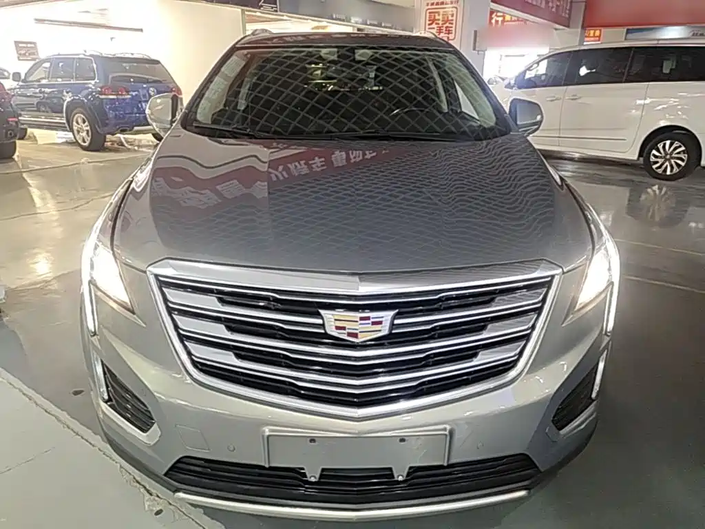 Cadillac XT5 2017 — фото 3