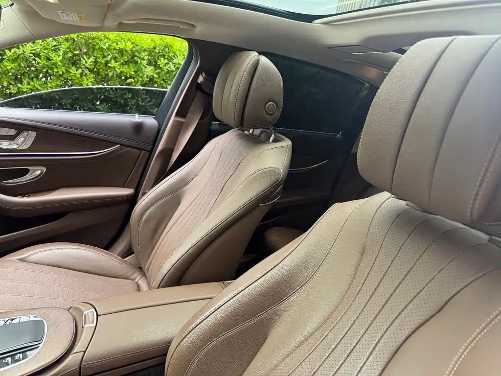 Mercedes-Benz E-Class 2019