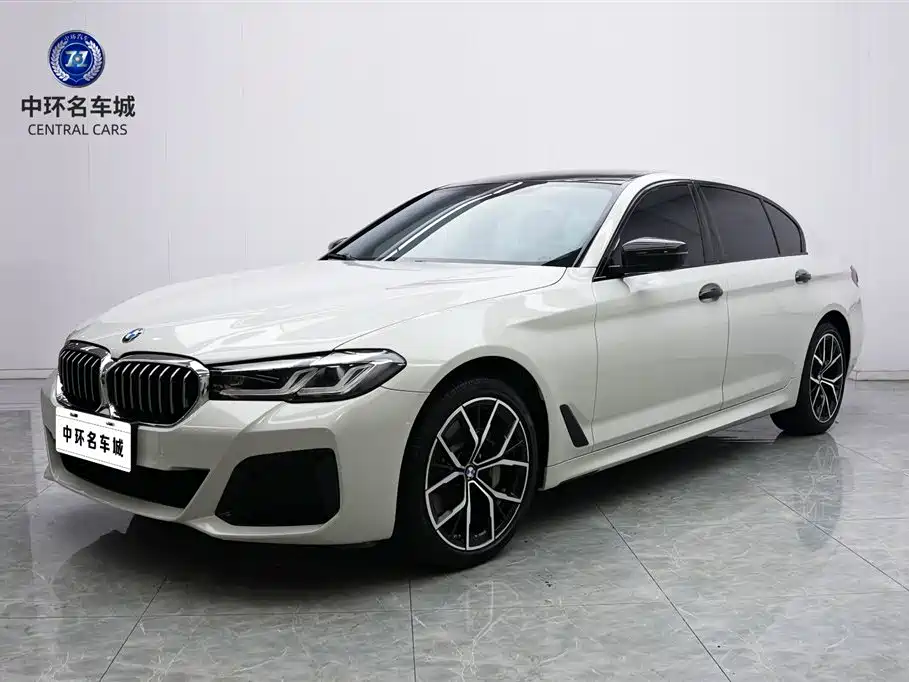 BMW 5 Series 2022 — фото 1