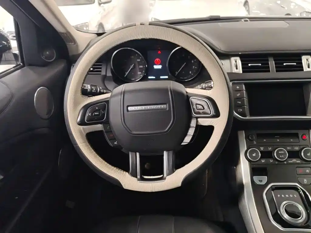 Land Rover Evoque 2016 — фото 17